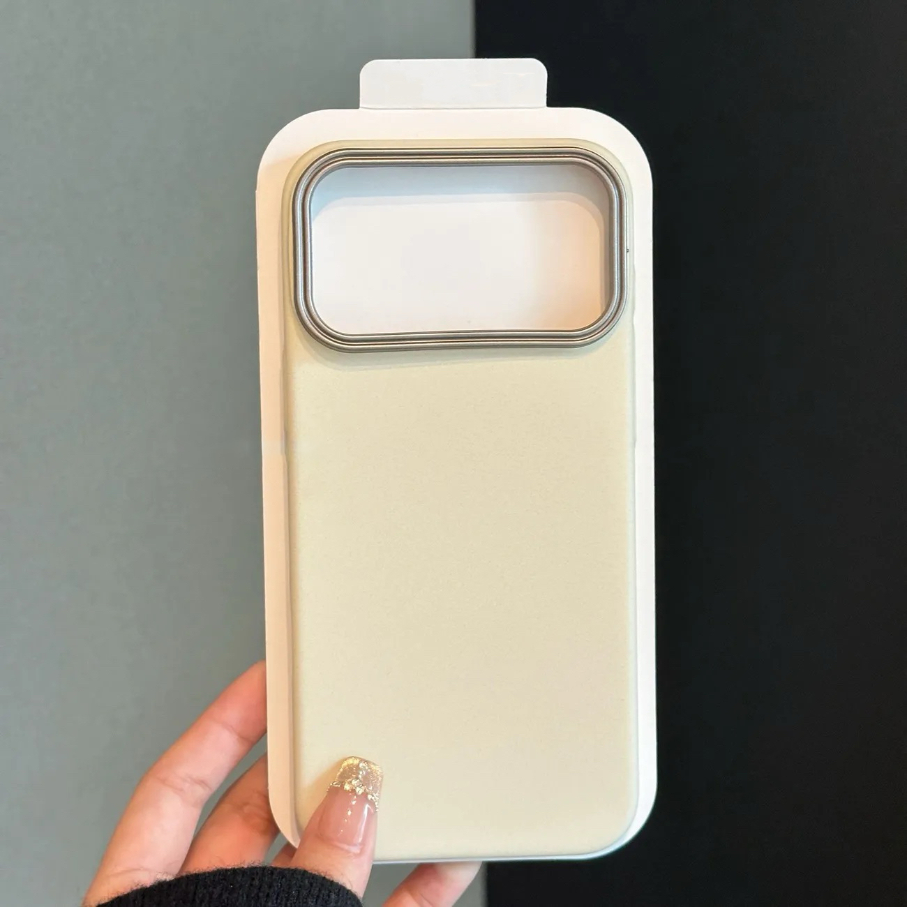 Matowe, mrożone etui na telefo – Phone Cases Rugged recenzja i cena